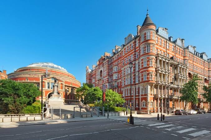 Best Places To Stay In London